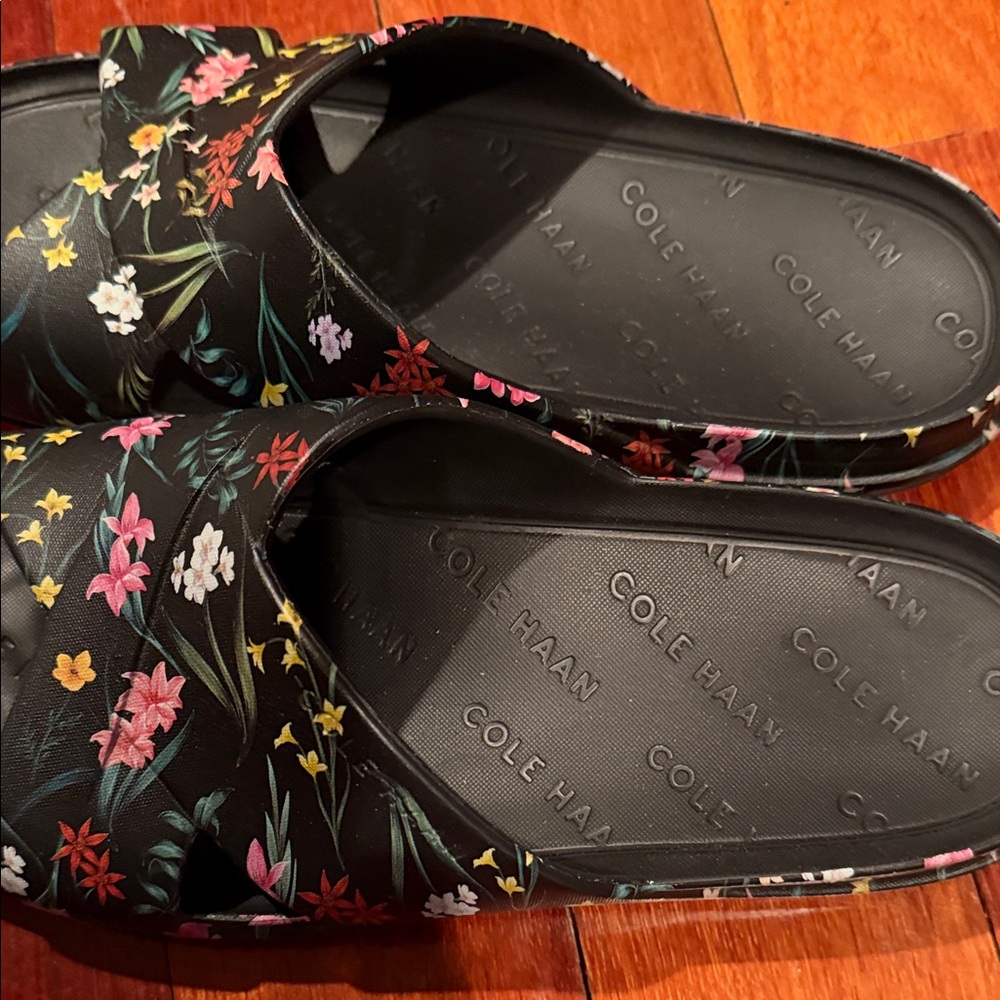 Cole Haan Women's Black Floral Slide Sandals - Picture 4 of 5
